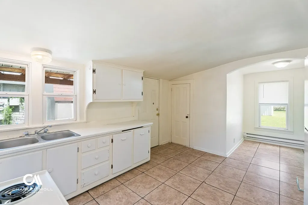 812 N Ewing Street Helena MT 59601