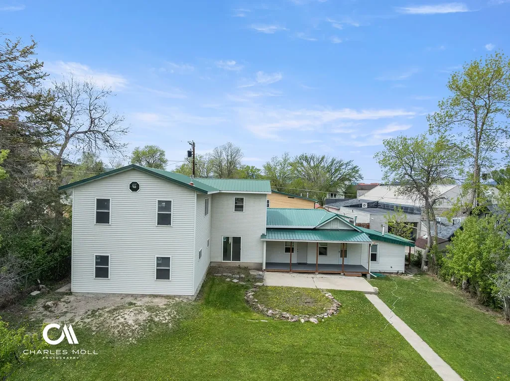 812 N Ewing Street Helena MT 59601