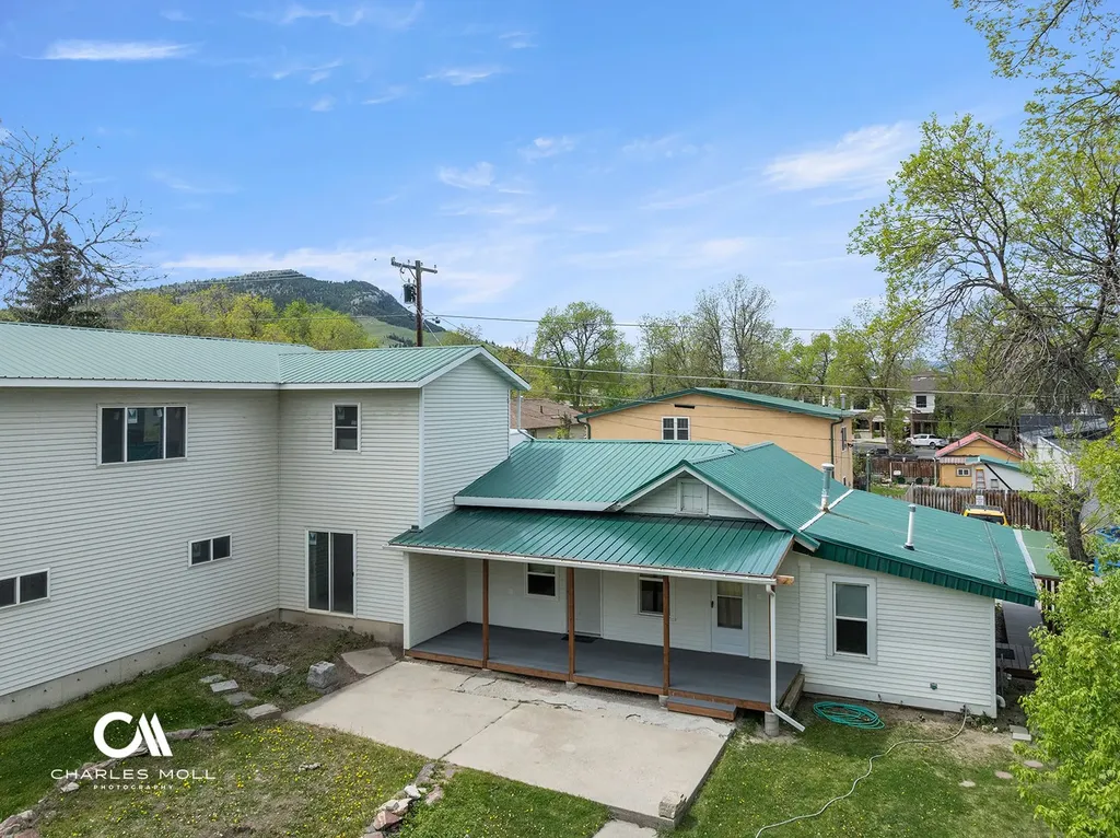 812 N Ewing Street Helena MT 59601