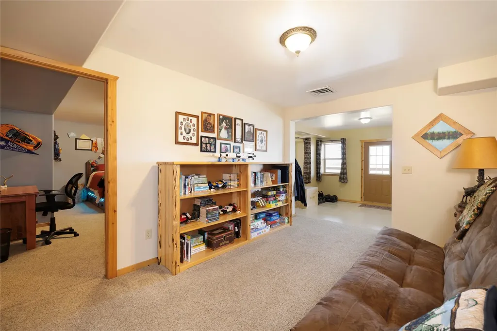 247 Deer Path Lane Rexford MT 59930