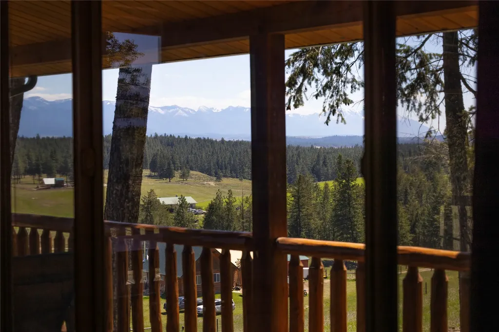 247 Deer Path Lane Rexford MT 59930
