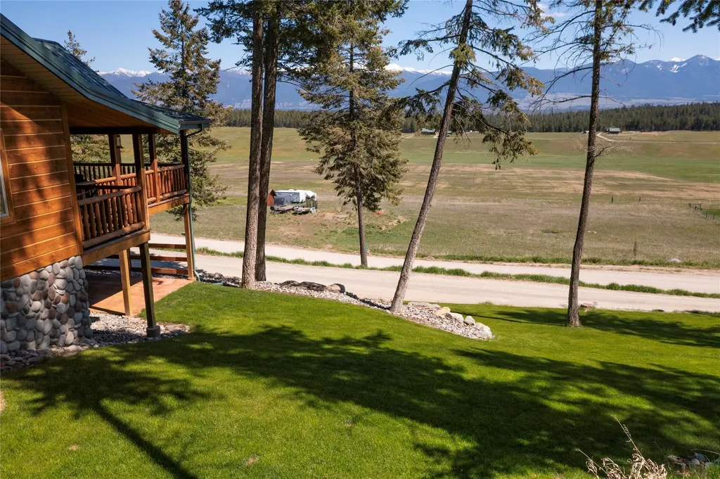 247 Deer Path Lane Rexford MT 59930