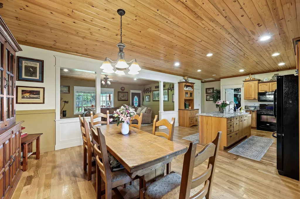 193 Bales Creek Trail Kila MT 59920