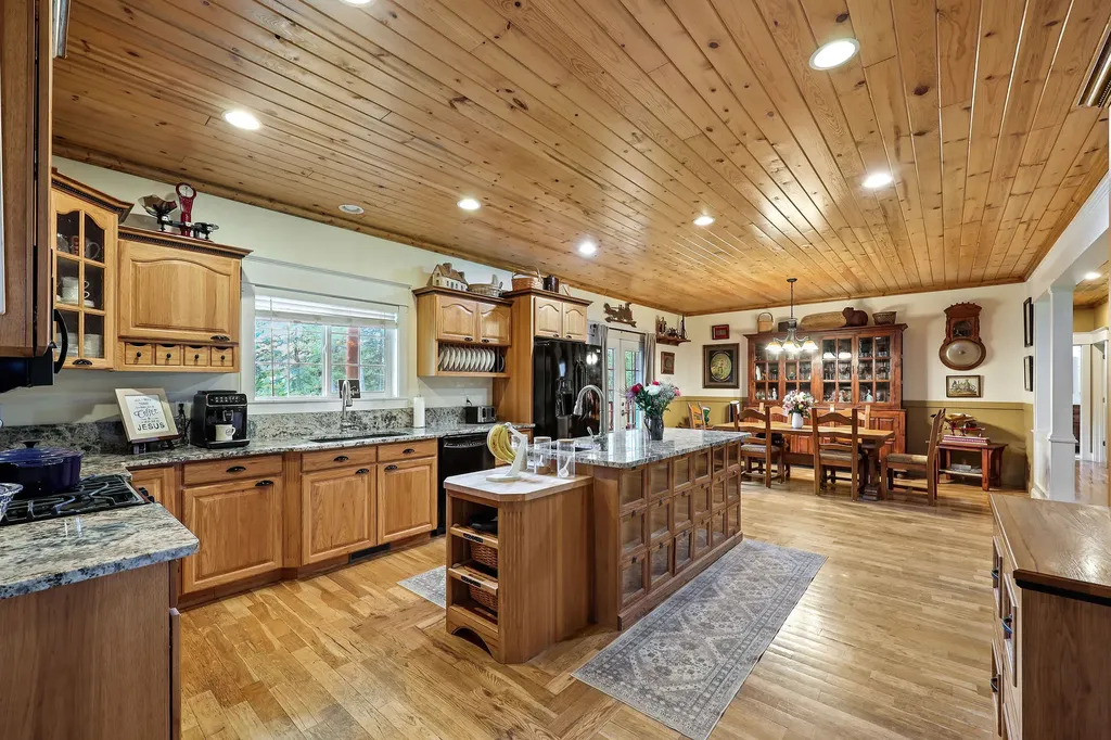 193 Bales Creek Trail Kila MT 59920