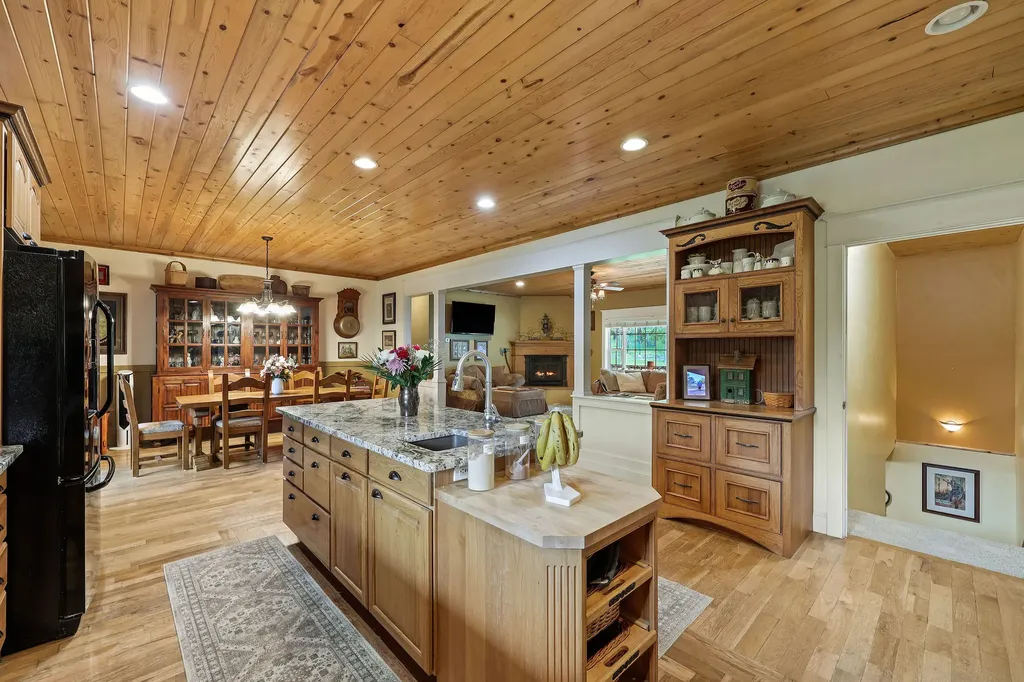 193 Bales Creek Trail Kila MT 59920
