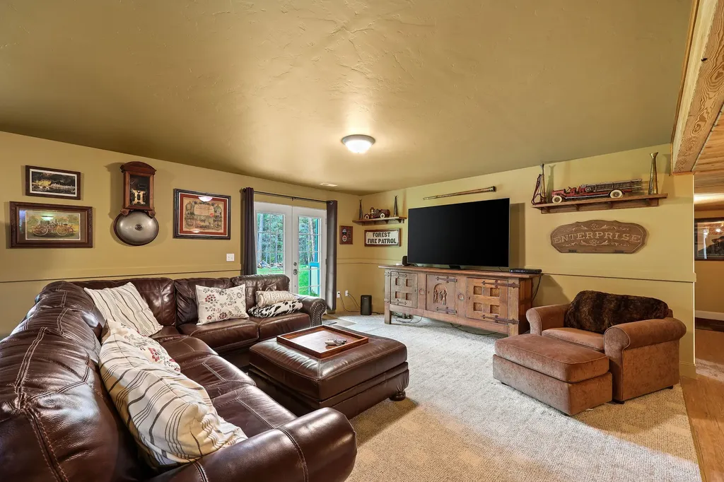 193 Bales Creek Trail Kila MT 59920