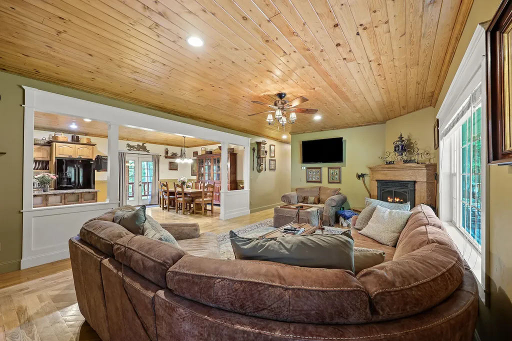 193 Bales Creek Trail Kila MT 59920