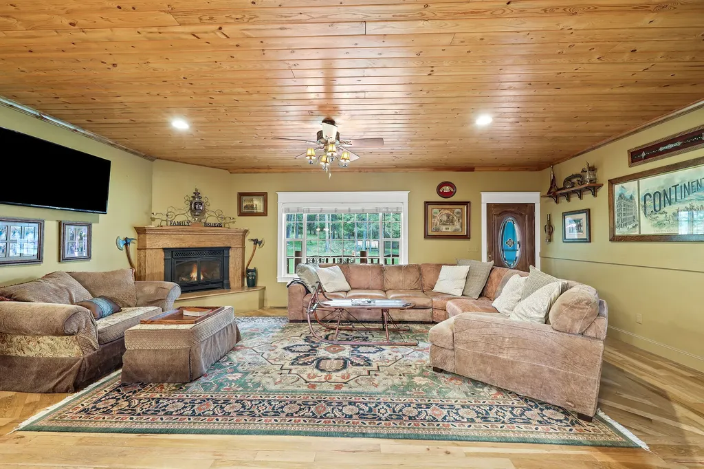 193 Bales Creek Trail Kila MT 59920