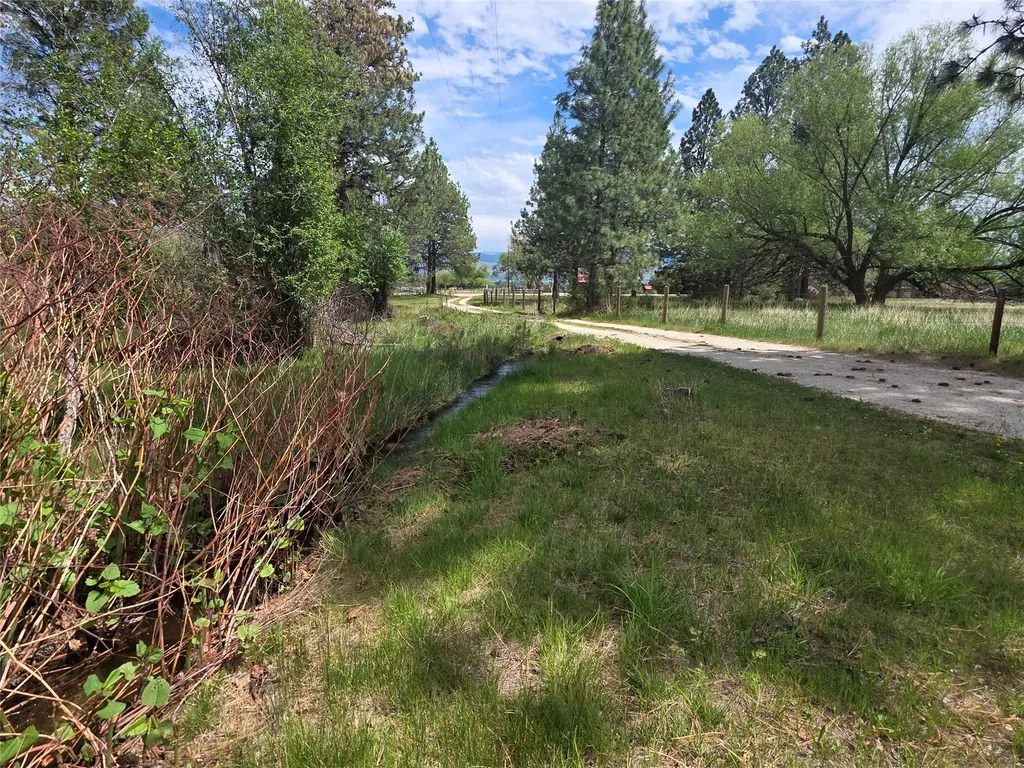 2037 Middle Bear Creek Road Victor MT 59875