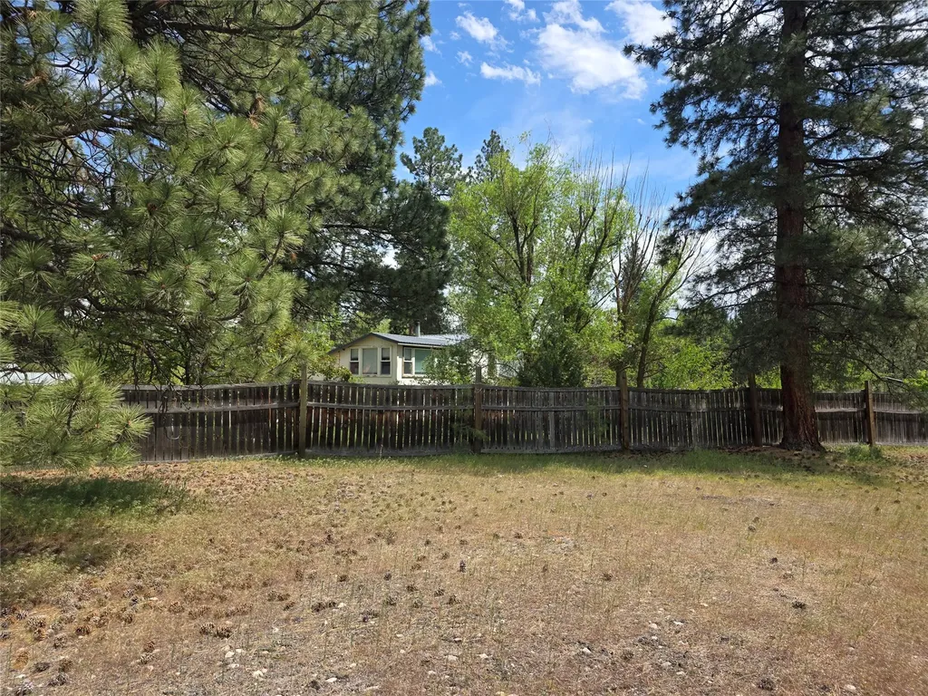 2037 Middle Bear Creek Road Victor MT 59875