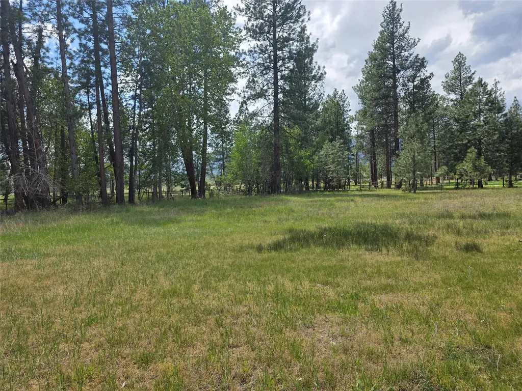 2037 Middle Bear Creek Road Victor MT 59875