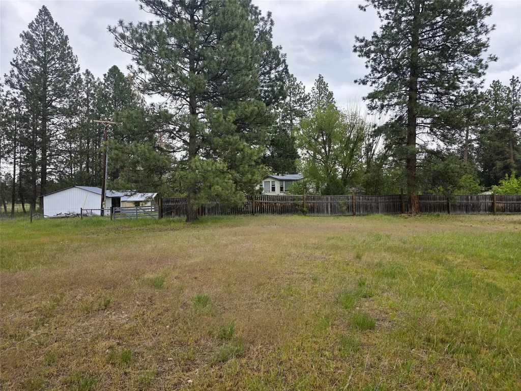 2037 Middle Bear Creek Road Victor MT 59875