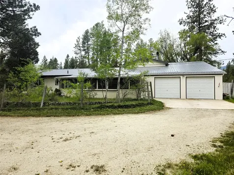 2037 Middle Bear Creek Road Victor MT 59875