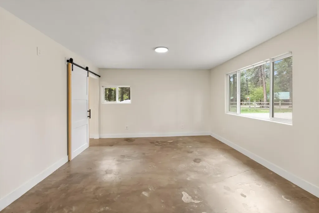 4030 Snow Fleury Lane Lincoln MT 59639