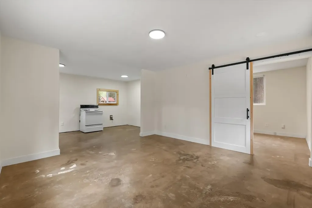 4030 Snow Fleury Lane Lincoln MT 59639