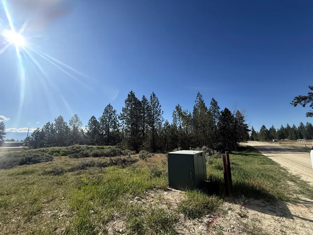 2021 Highway 93 N Victor MT 59875