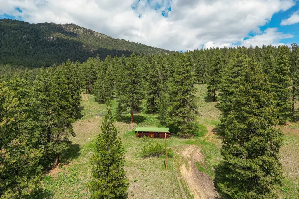 Nhn Dry Smith Road Victor MT 59875