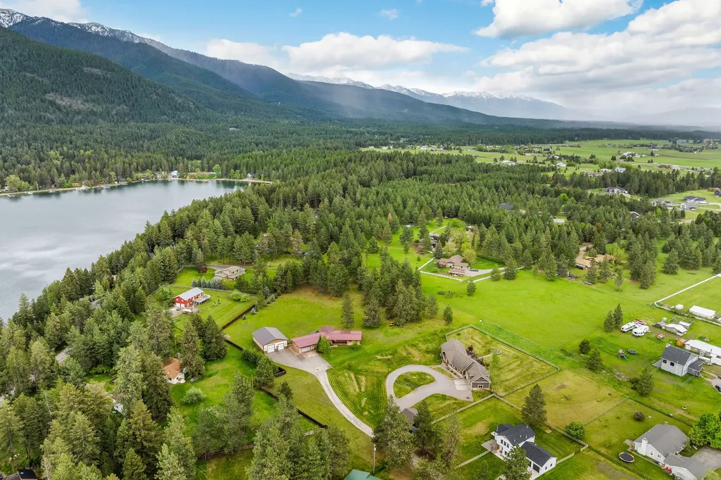 417 Cayuse Lane Kalispell MT 59901