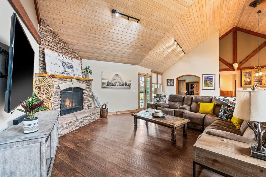 417 Cayuse Lane Kalispell MT 59901