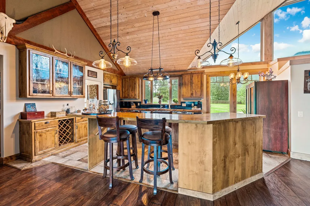 417 Cayuse Lane Kalispell MT 59901