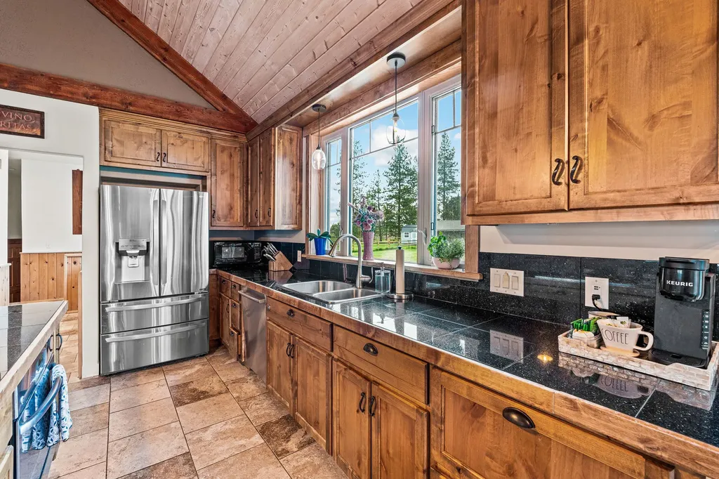 417 Cayuse Lane Kalispell MT 59901
