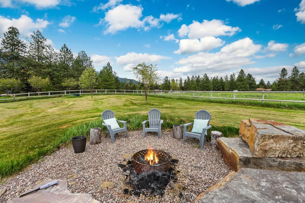 417 Cayuse Lane Kalispell MT 59901