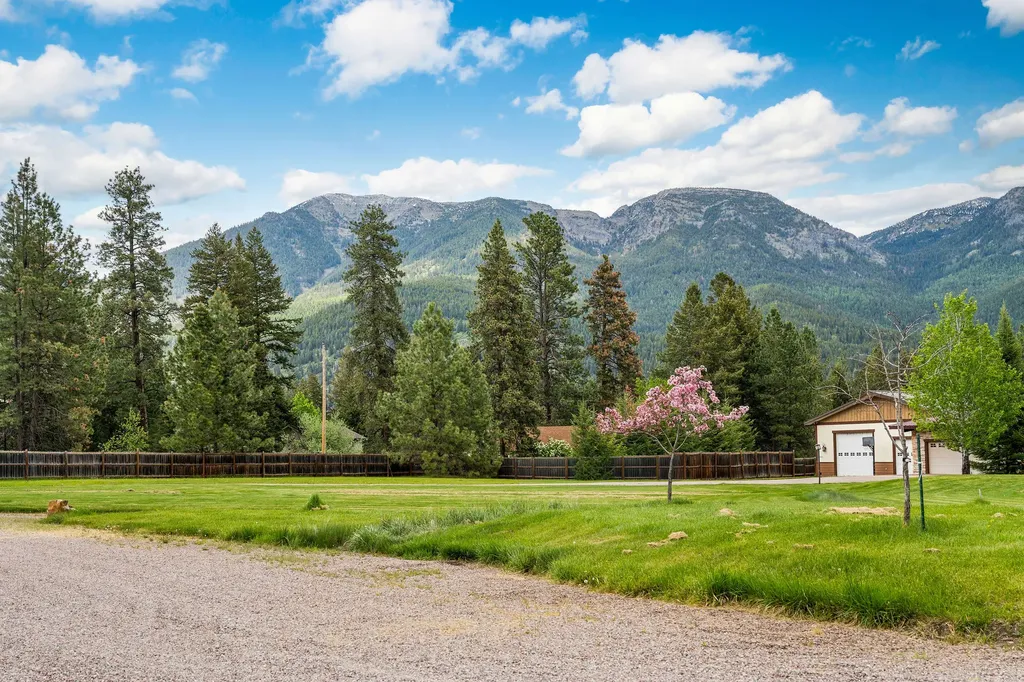 417 Cayuse Lane Kalispell MT 59901