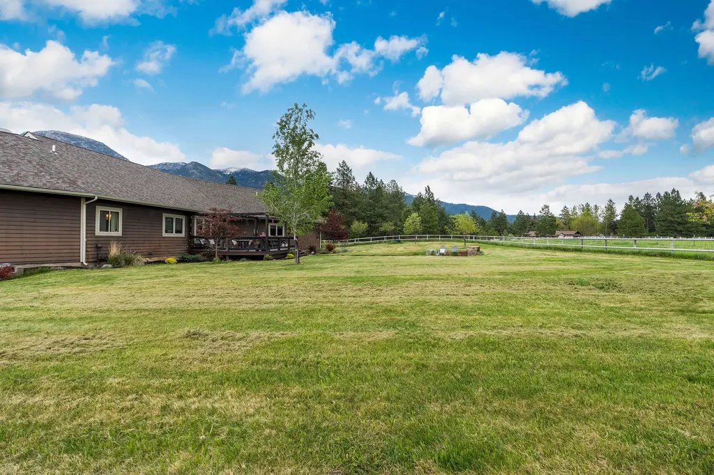 417 Cayuse Lane Kalispell MT 59901