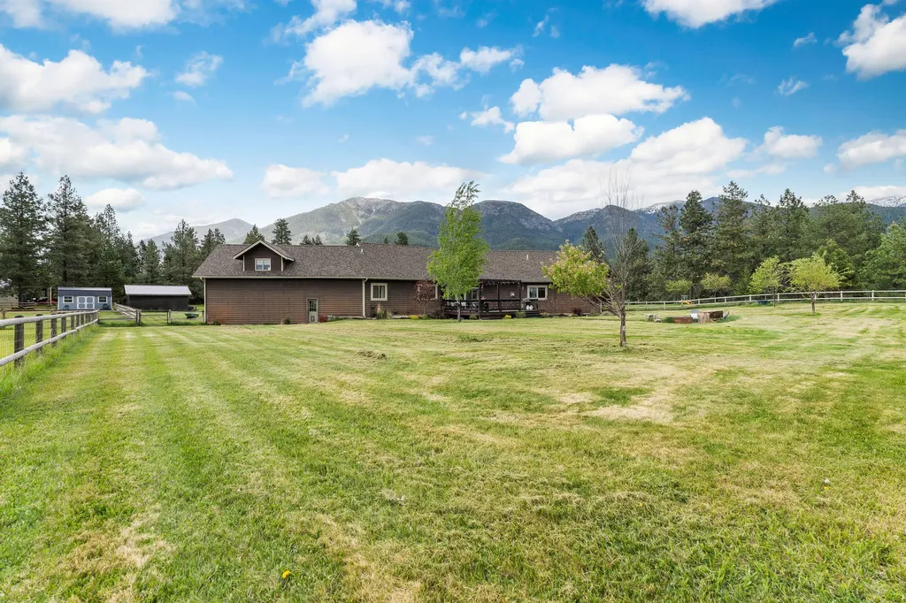 417 Cayuse Lane Kalispell MT 59901