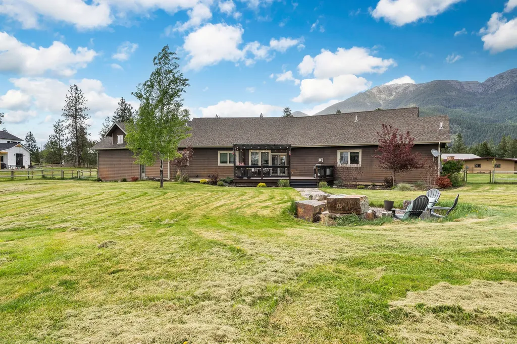417 Cayuse Lane Kalispell MT 59901