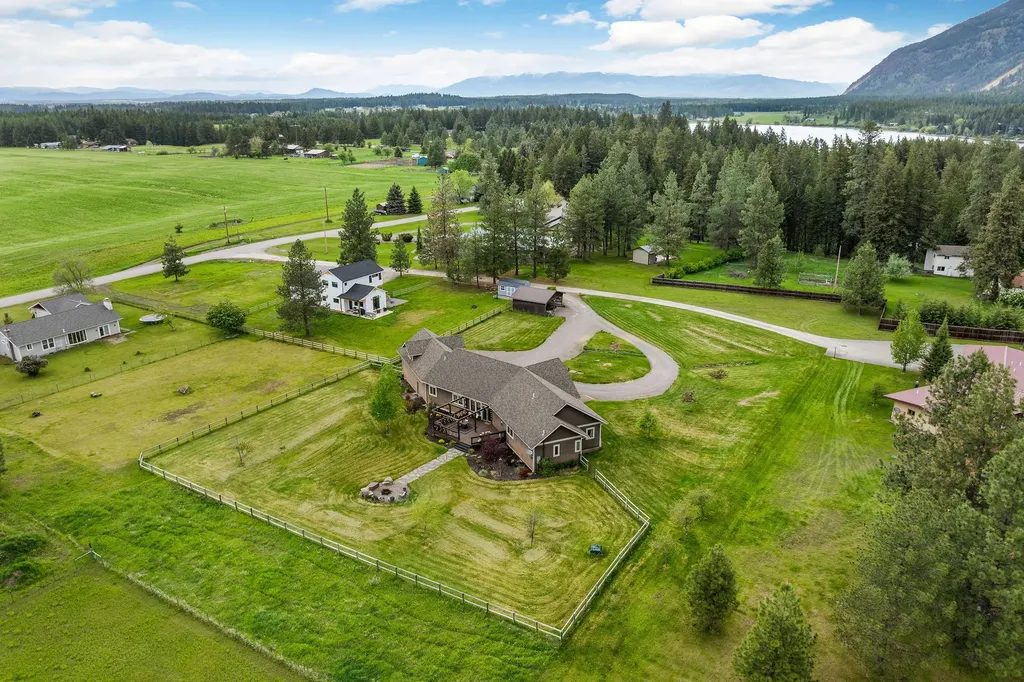 417 Cayuse Lane Kalispell MT 59901