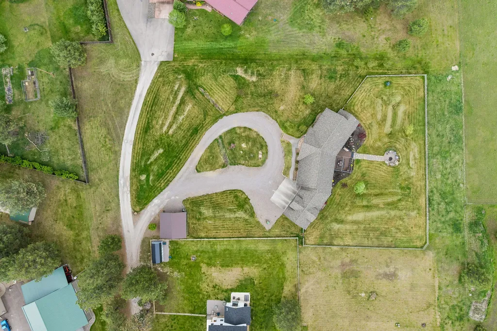 417 Cayuse Lane Kalispell MT 59901