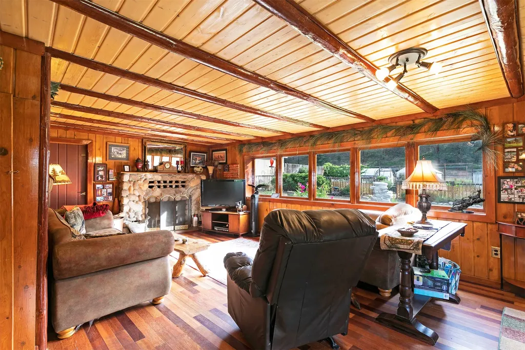 158 Trapper Creek Road Darby MT 59829