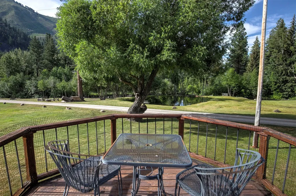 158 Trapper Creek Road Darby MT 59829