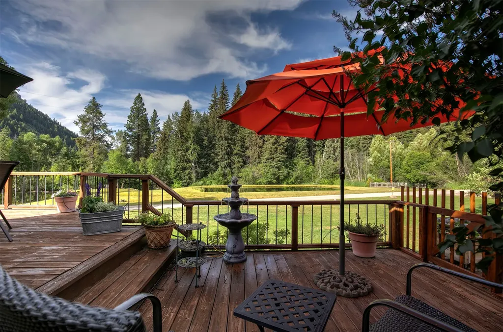 158 Trapper Creek Road Darby MT 59829
