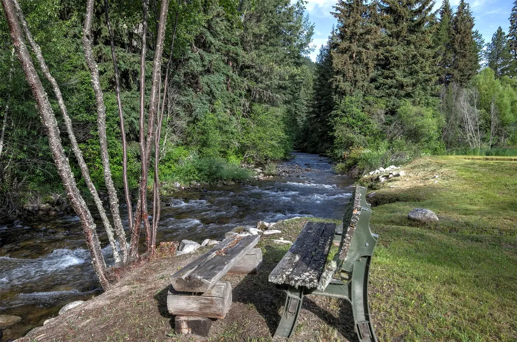 158 Trapper Creek Road Darby MT 59829