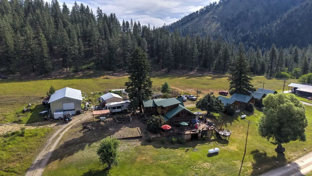 158 Trapper Creek Road Darby MT 59829