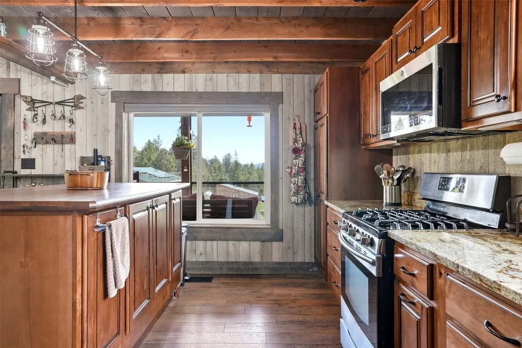 668 Wild Horse Loop Drummond MT 59832