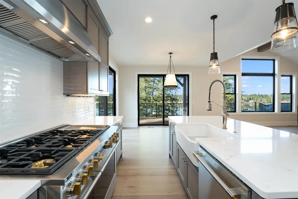 198 Blaine Lakeshore Drive Kalispell MT 59901