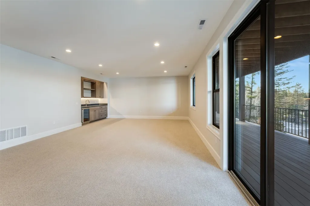 198 Blaine Lakeshore Drive Kalispell MT 59901