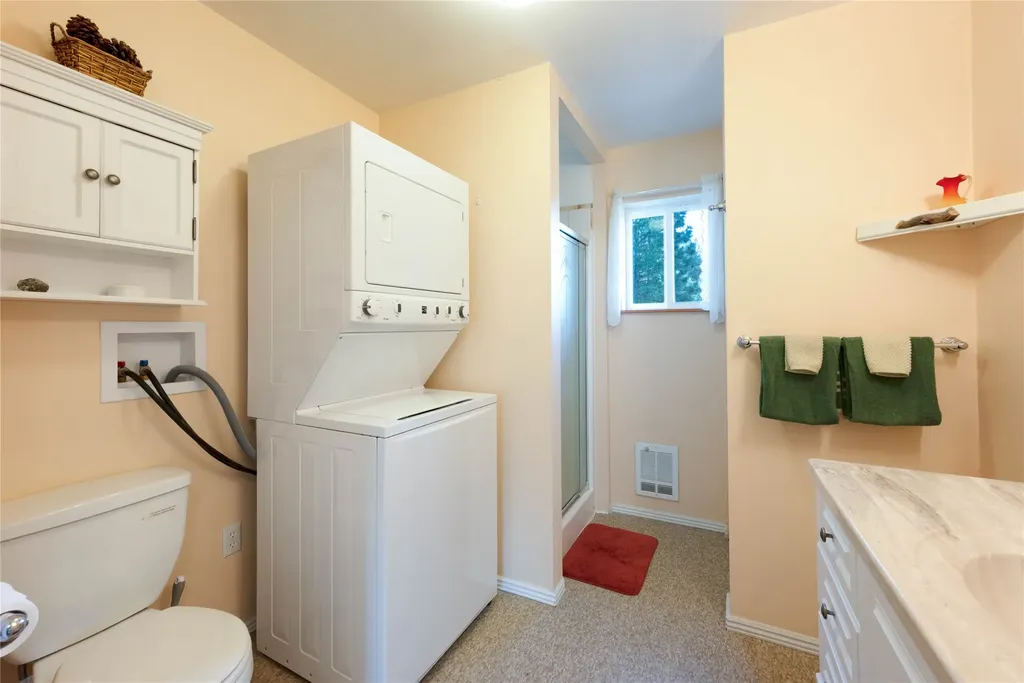 88 High Country Road Plains MT 59859