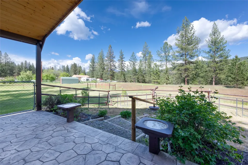 88 High Country Road Plains MT 59859