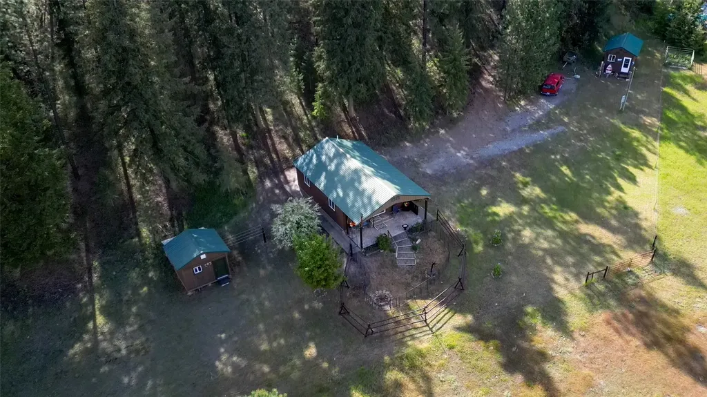 88 High Country Road Plains MT 59859