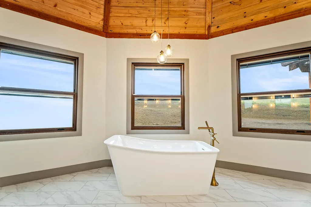 6860 Raven Road Helena MT 59602