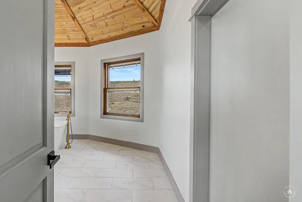 6860 Raven Road Helena MT 59602