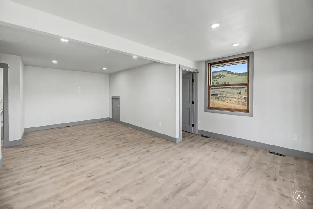 6860 Raven Road Helena MT 59602