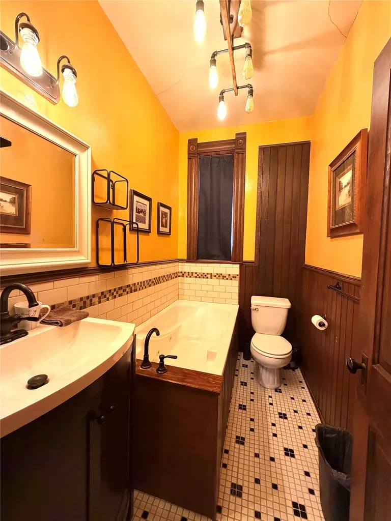 625 N Main Street Butte MT 59701