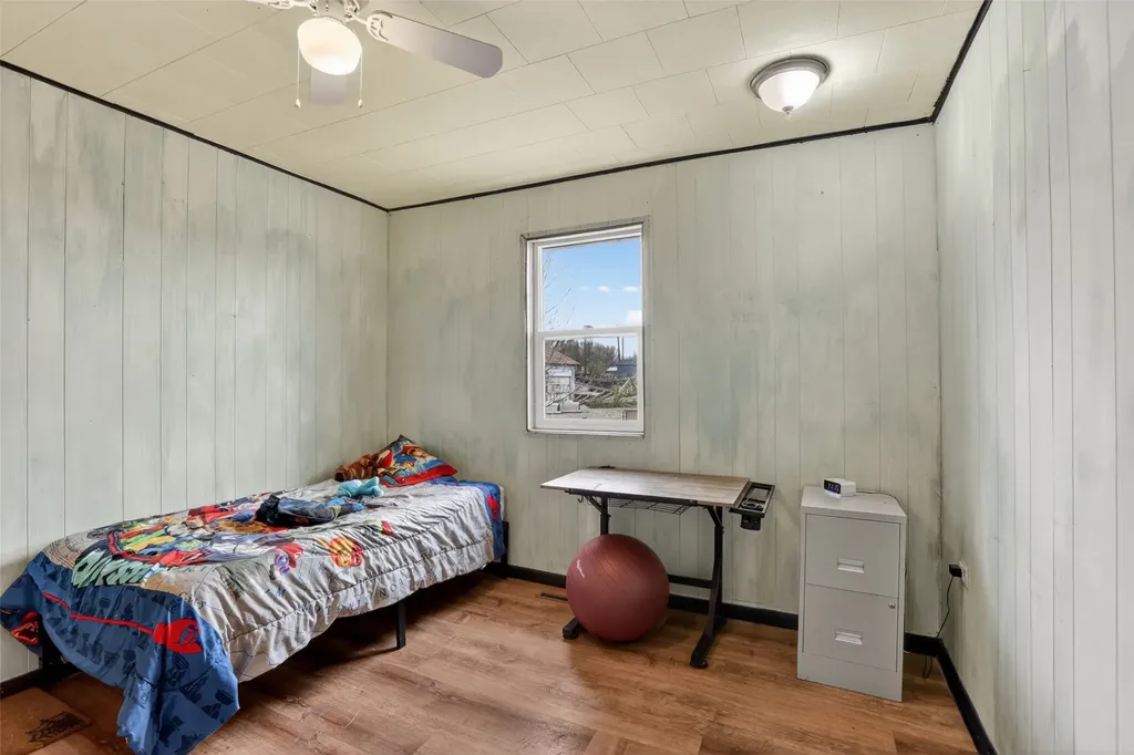 407 Liberty Avenue Shelby MT 59474