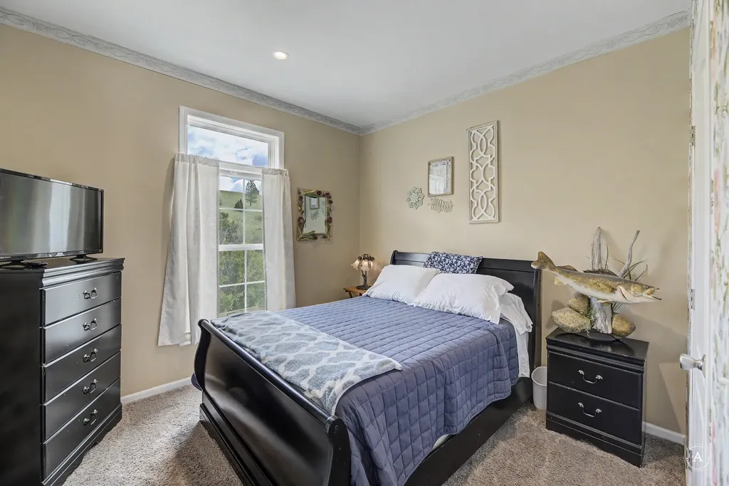 8 Bessler Road Clancy MT 59634