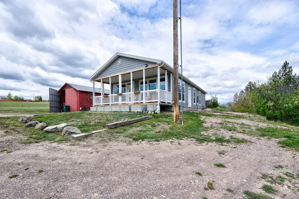 8 Bessler Road Clancy MT 59634